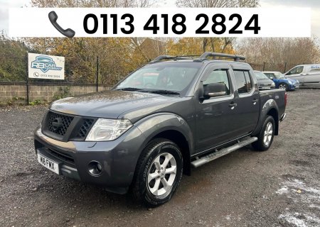 NISSAN NAVARA 2.5 dCi Tekna Auto 4WD Euro 4 4dr